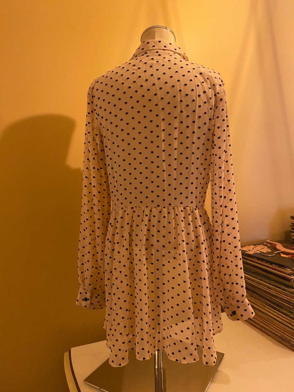 🌟 Just In ! Wallflower Light Pink Button-Down Peplum Top with Heart Print sheer - Picture 3 of 7